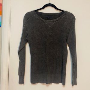 American Eagle light spring sweater